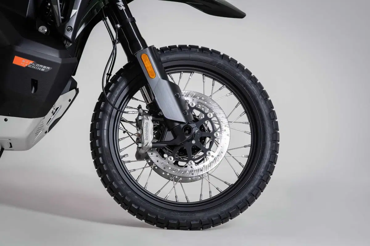 CFMOTO 1000MT-X: la maxi enduro cinese che sfida tutti, anche sul prezzo [GALLERY] (3)
