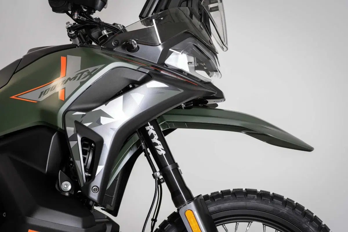 CFMOTO 1000MT-X: la maxi enduro cinese che sfida tutti, anche sul prezzo [GALLERY] (4)