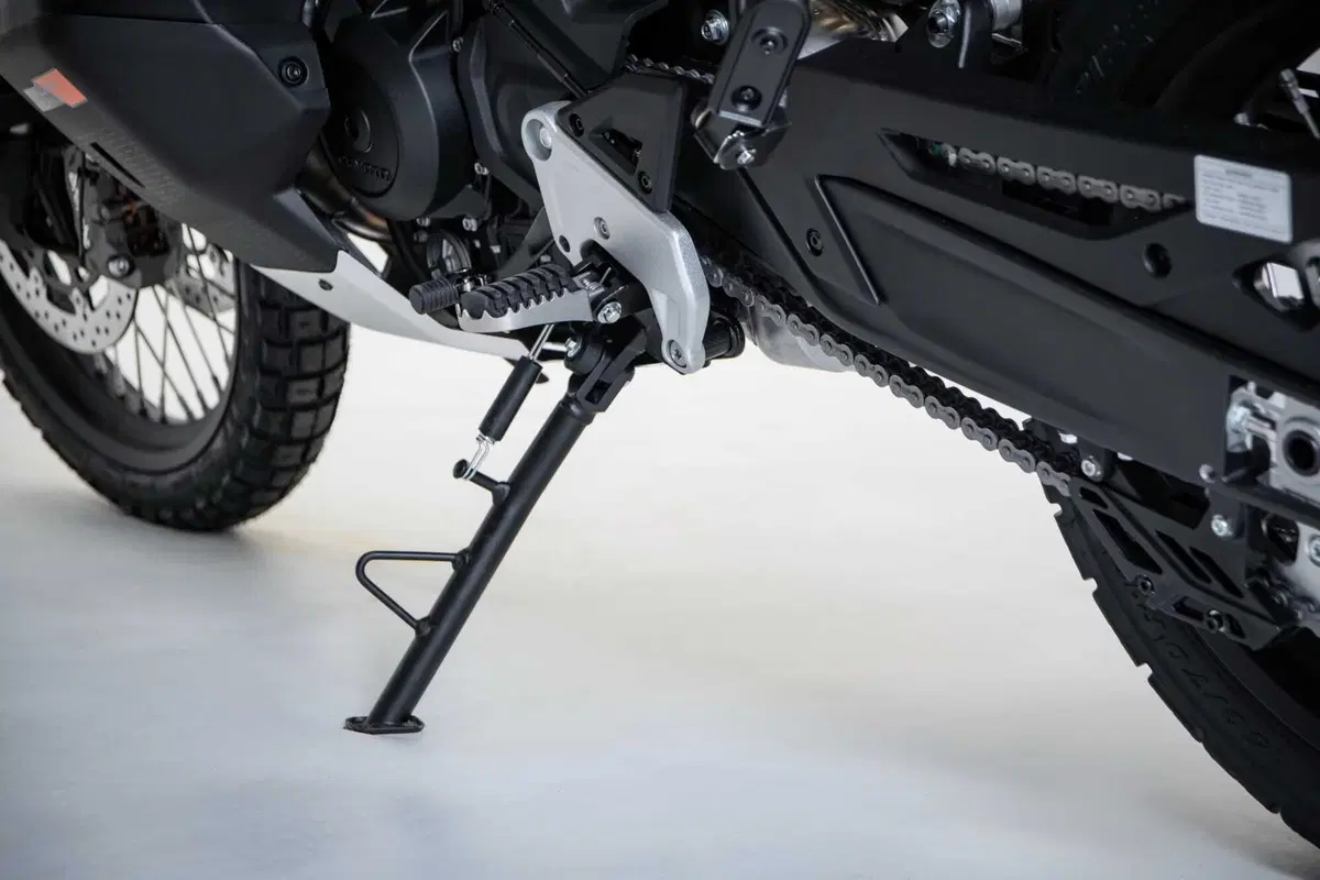 CFMOTO 1000MT-X: la maxi enduro cinese che sfida tutti, anche sul prezzo [GALLERY] (9)