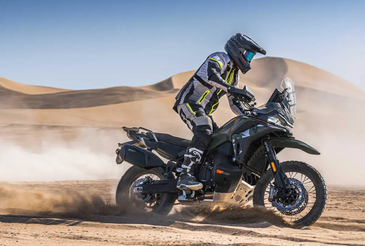 CFMOTO 1000MT-X: la maxi enduro cinese che sfida tutti, anche sul prezzo [GALLERY] (13)
