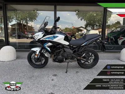 Kawasaki Versys 650 (2025 - 26) usata