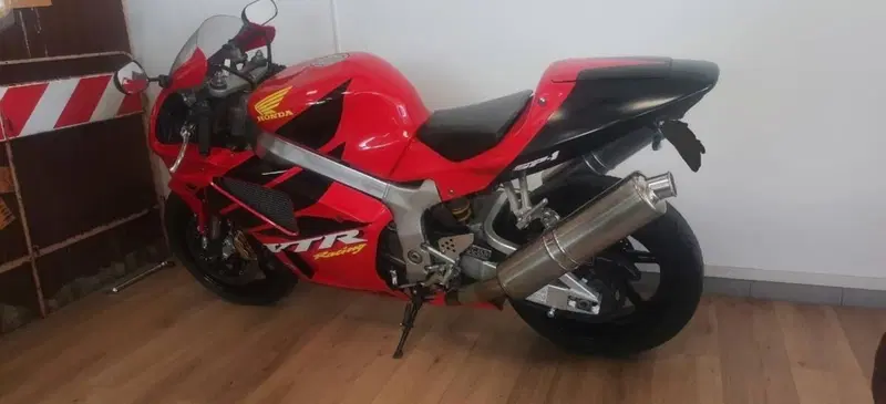 Honda VTR1000 SP-1  (5)