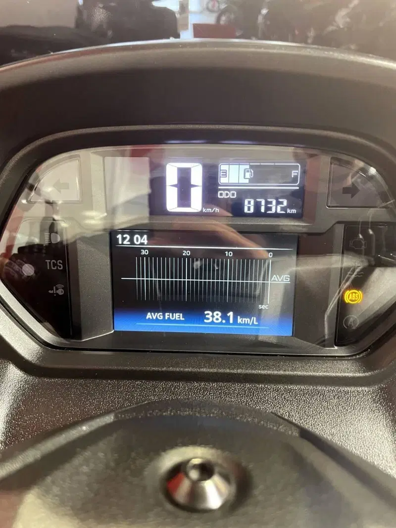 Yamaha N-Max 125 Tech Max (2025 - 26) (5)