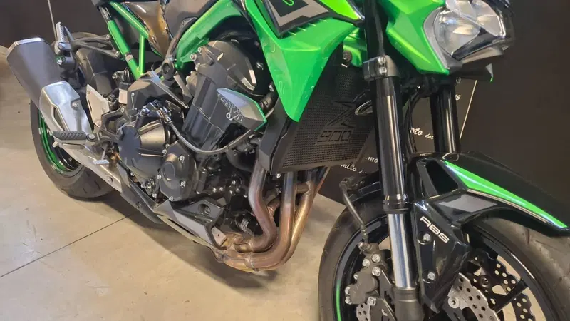 Kawasaki Z 900 (2021 - 24) (4)