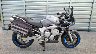 Yamaha FZ6 Fazer (2004 - 07) usata
