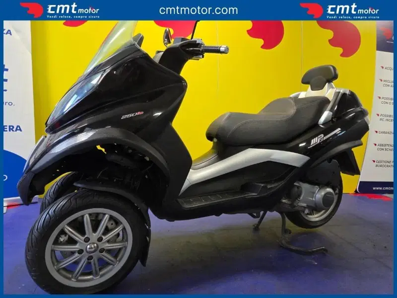 Piaggio MP3 250 i.e. (2)