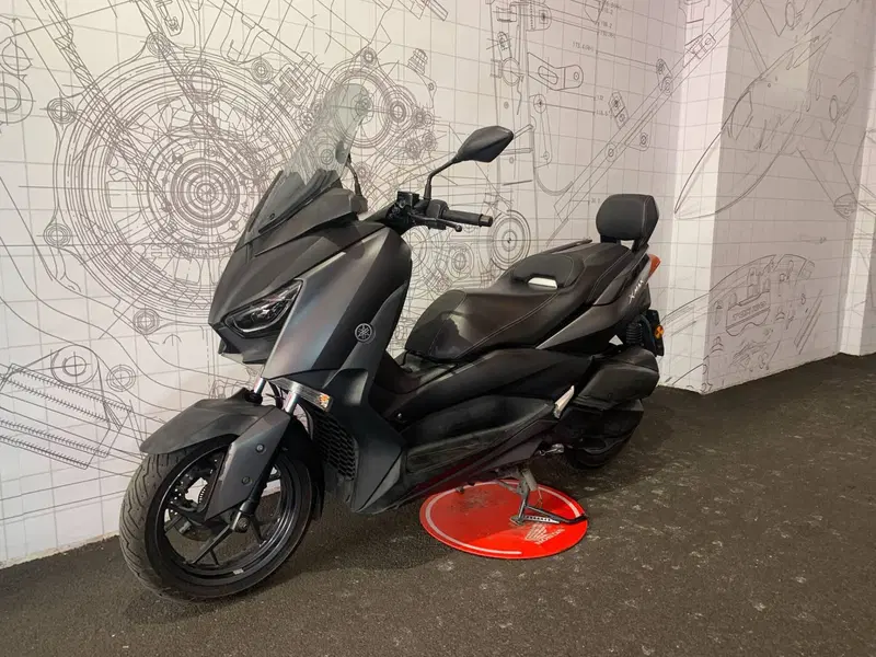 Yamaha X-Max 300 ABS (2017 - 20) (4)