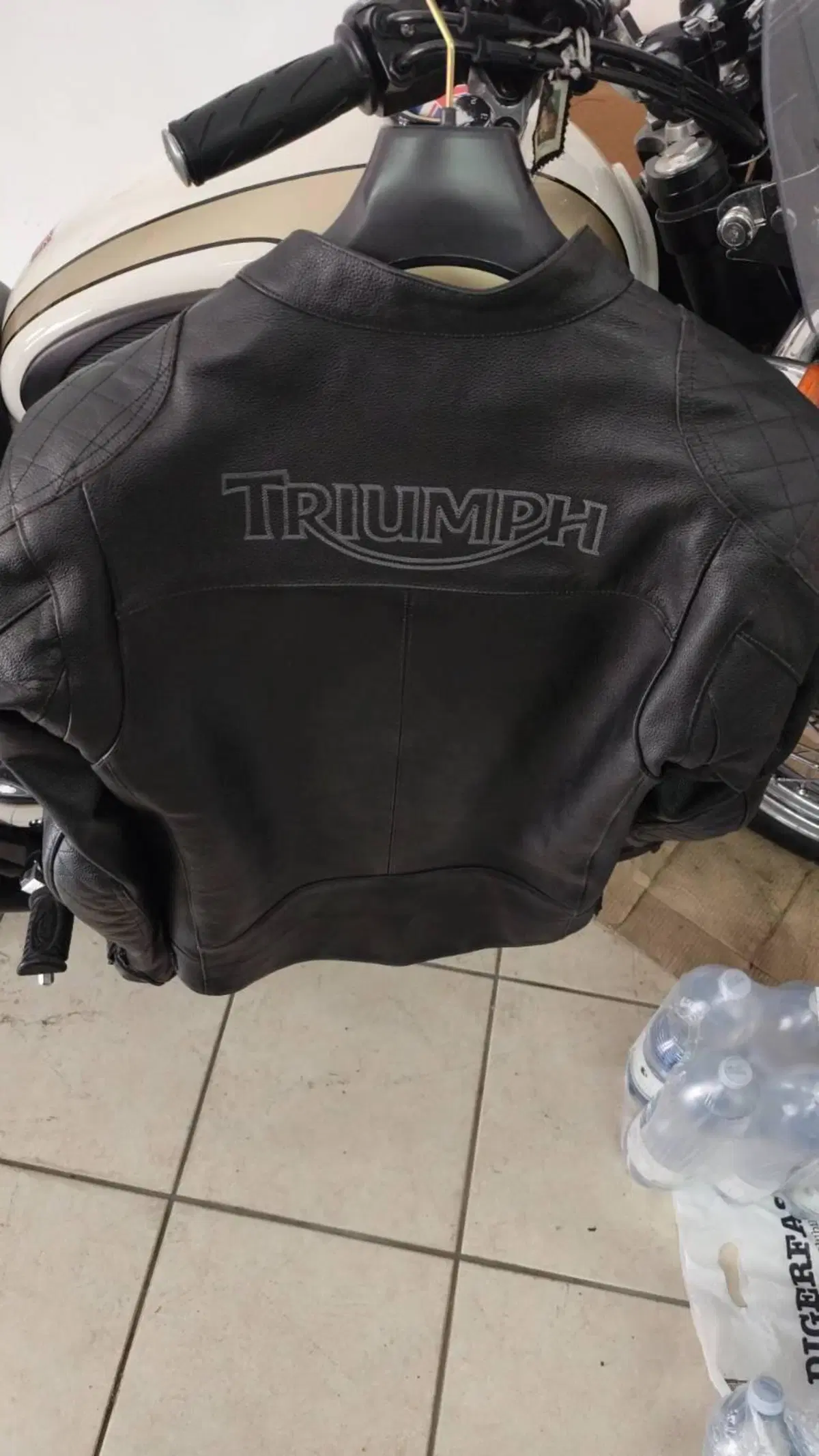 Triumph Bonneville T100 (2008 - 16) (11)