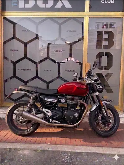 Triumph Speed Twin 1200 (2021 - 24) usata