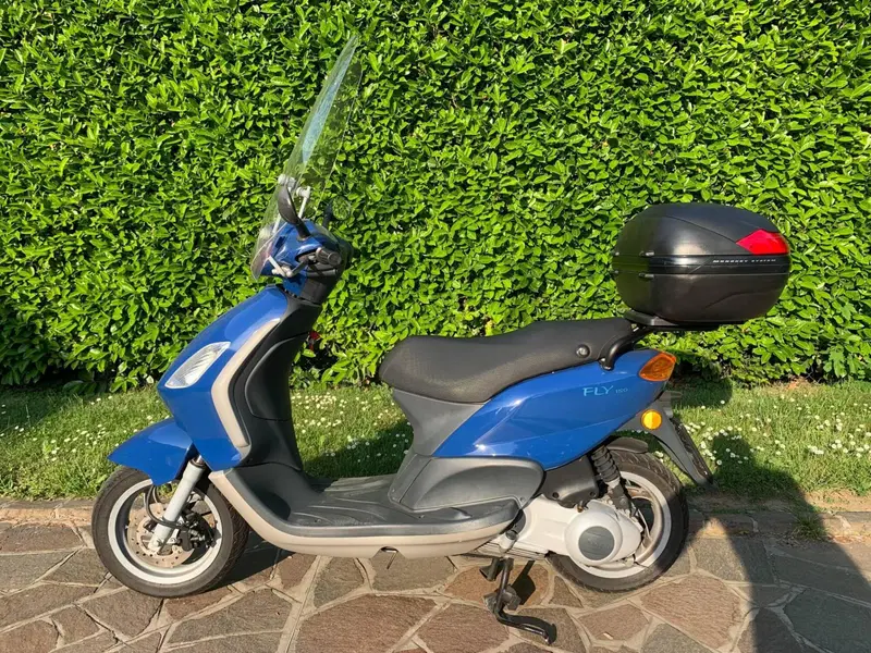 Piaggio Fly 150 4T (2004 - 12) (3)