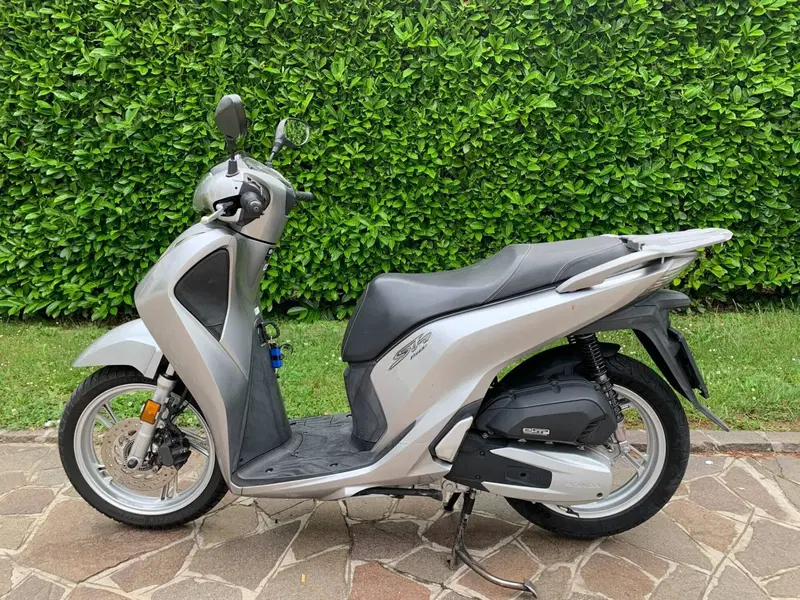 Honda SH 150i (2017 - 19) (2)