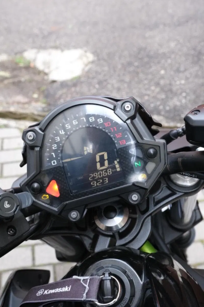Kawasaki Z 650 (2017 - 19) (4)