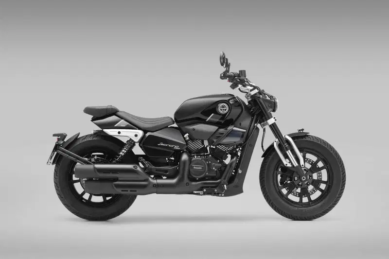 Benelli Leoncino 400 Bobber (2026) (2)