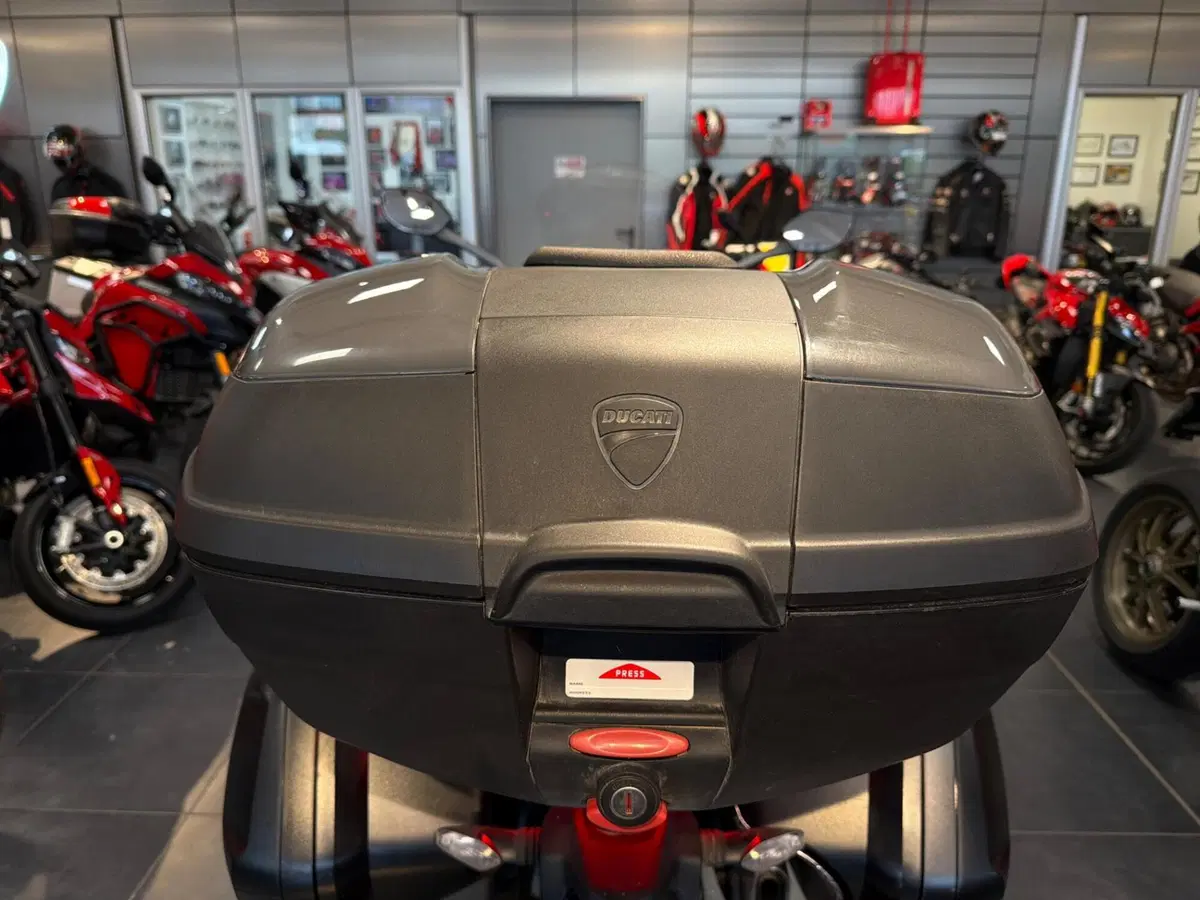 Ducati Multistrada V2 S (2022 - 24) (11)
