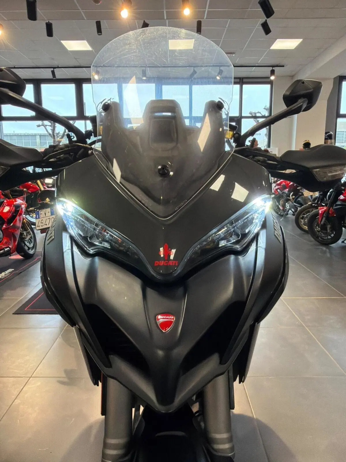 Ducati Multistrada V2 S (2022 - 24) (14)