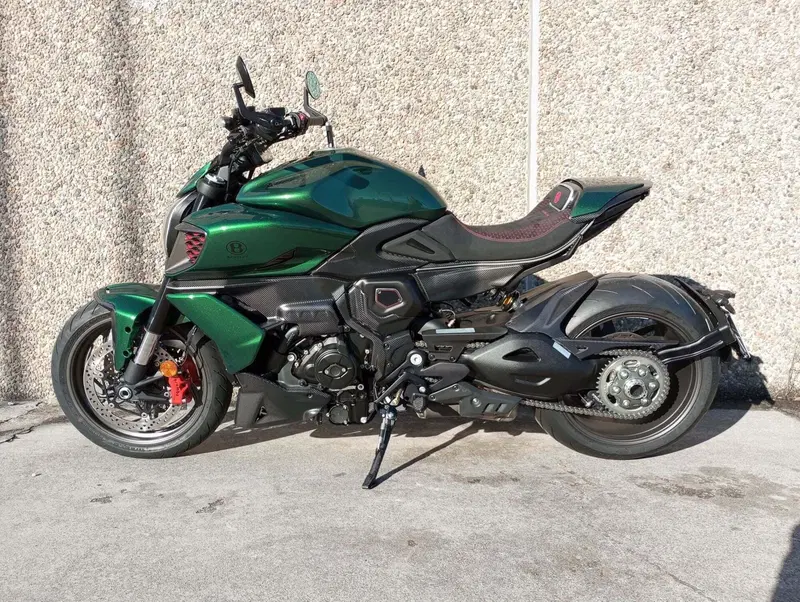 Ducati Diavel for Bentley (2024) (2)