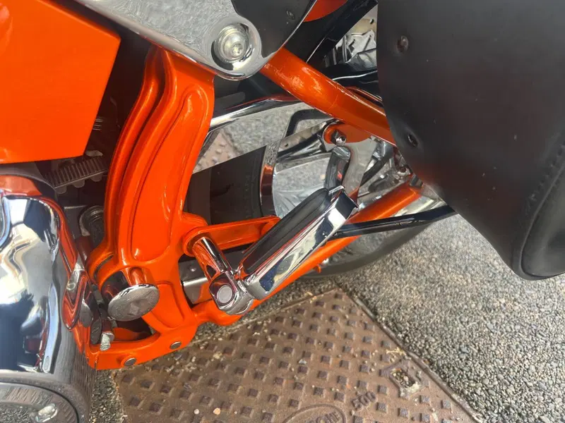 Harley-Davidson 1800 Convertible (2010 - 11) - FLSTSE (14)