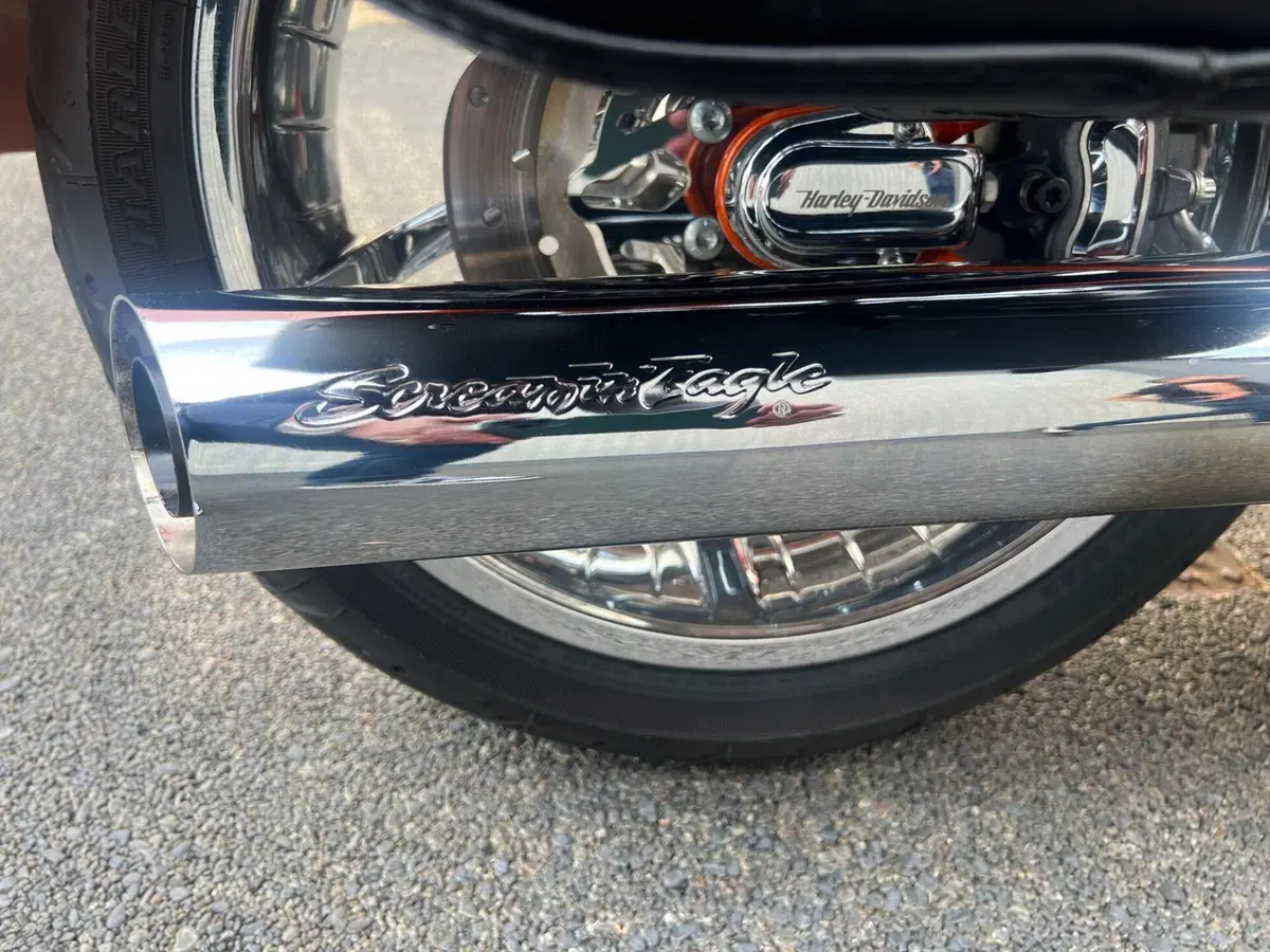 Harley-Davidson 1800 Convertible (2010 - 11) - FLSTSE (11)