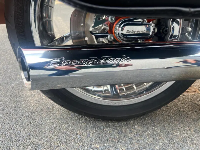 Harley-Davidson 1800 Convertible (2010 - 11) - FLSTSE (11)