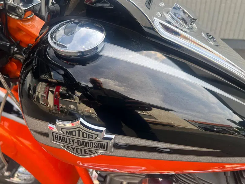 Harley-Davidson 1800 Convertible (2010 - 11) - FLSTSE (8)