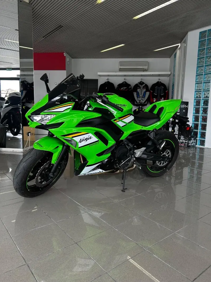 Kawasaki Ninja 650 (2025 - 26) (2)