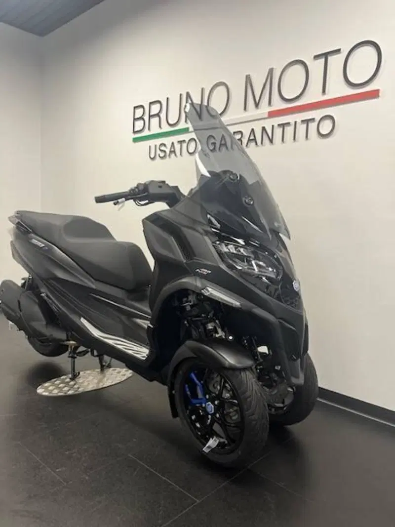 Piaggio MP3 400 Sport Hpe (2025 - 26) (3)