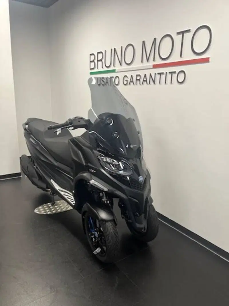 Piaggio MP3 400 Sport Hpe (2025 - 26) (4)
