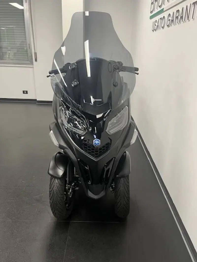 Piaggio MP3 400 Sport Hpe (2025 - 26) (5)