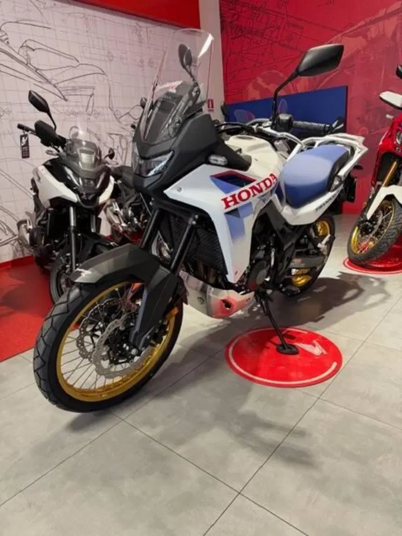 Honda Transalp XL750 (2026) (4)