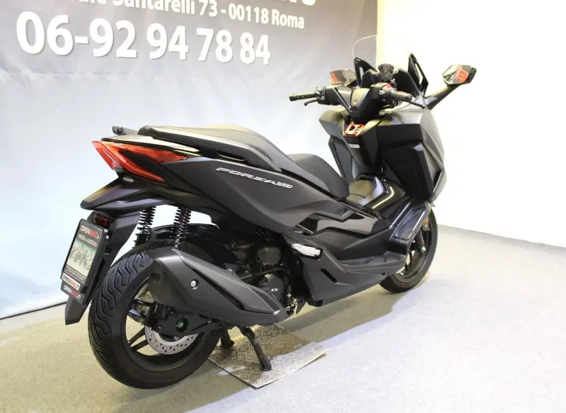 Honda Forza 350 (2025 - 26) (4)