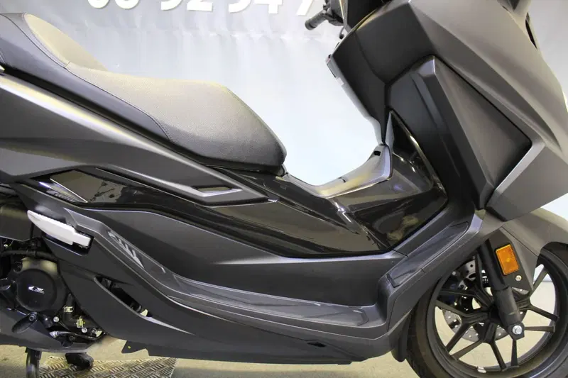 Honda Forza 350 (2025 - 26) (9)