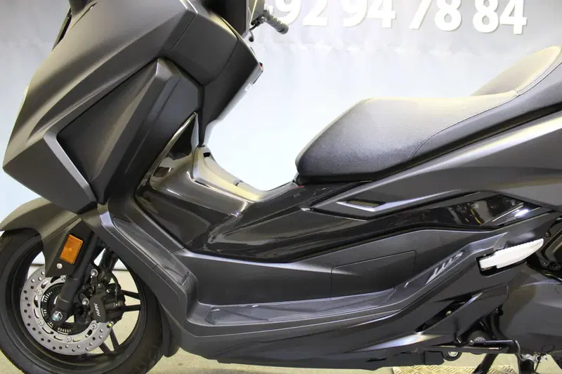 Honda Forza 350 (2025 - 26) (16)