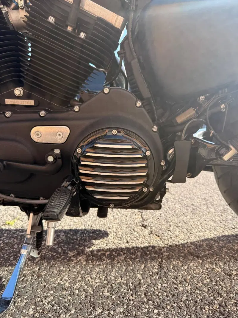 Harley-Davidson 883 Iron (2012 - 14) - XL 883N (5)