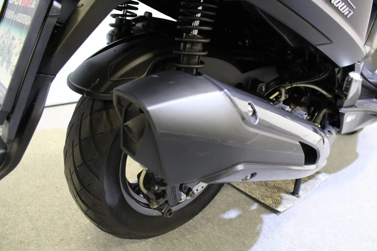 Kymco Downtown 350i ABS (2015 - 17) (6)