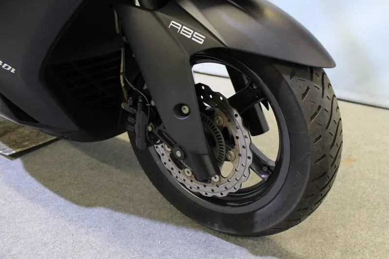 Kymco Downtown 350i ABS (2015 - 17) (7)