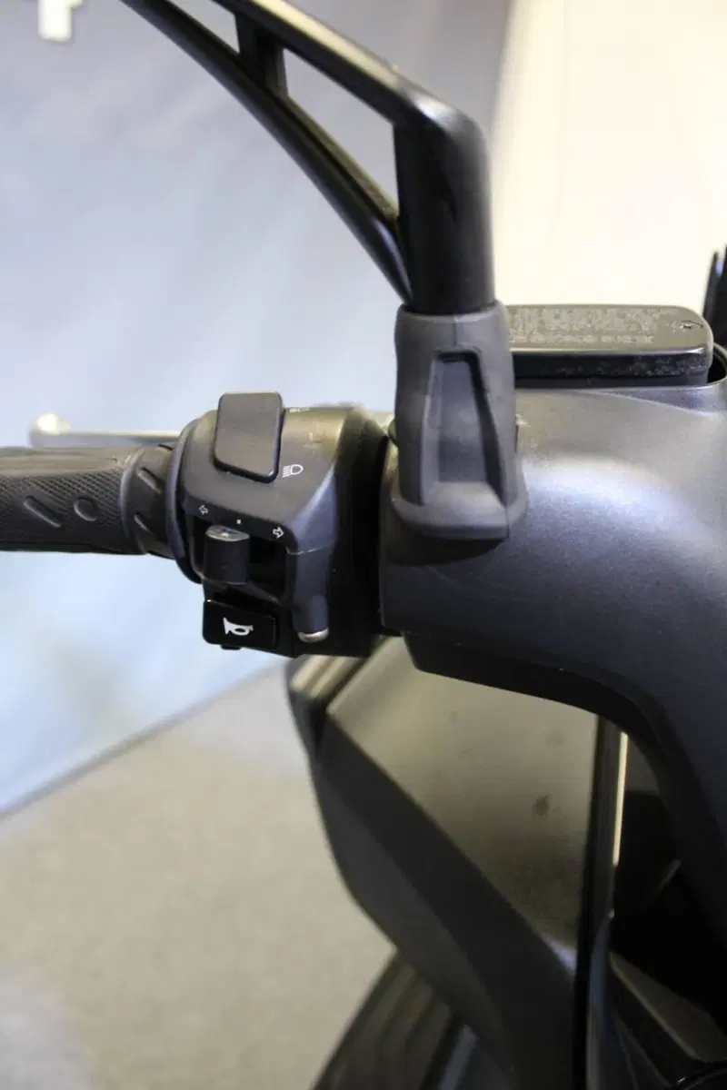 Kymco Downtown 350i ABS (2015 - 17) (10)