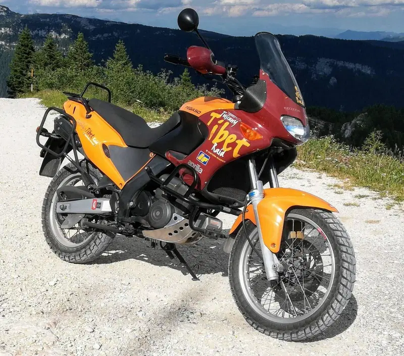 Aprilia Pegaso 650 Tuscany Tibet (2003 - 04)