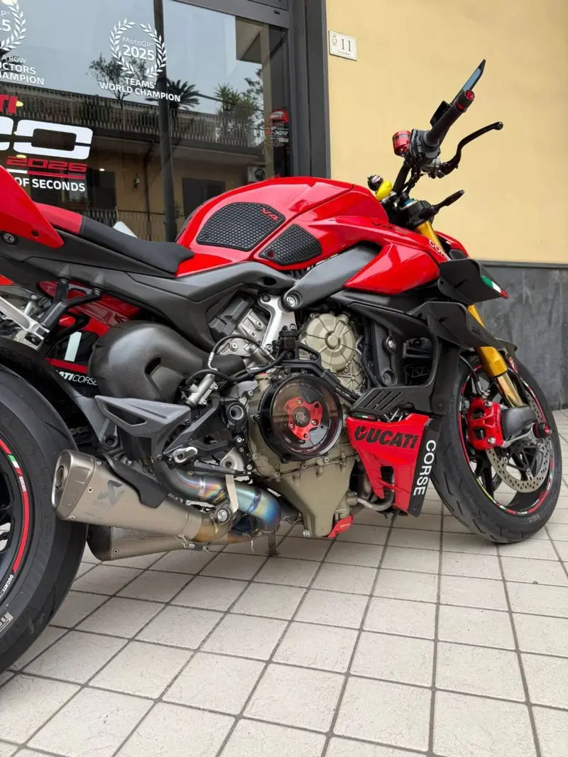 Ducati Streetfighter V4 S (2023 - 24) (3)