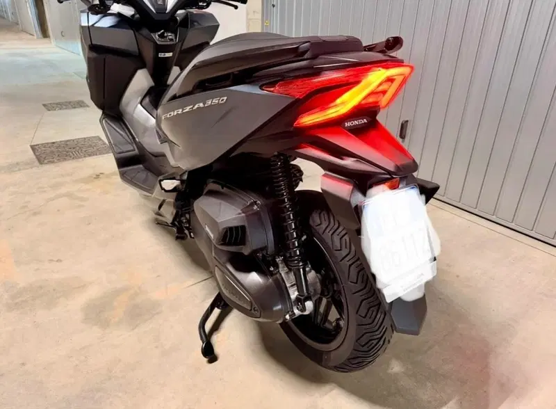 Honda Forza 350 (2022 - 24) (5)