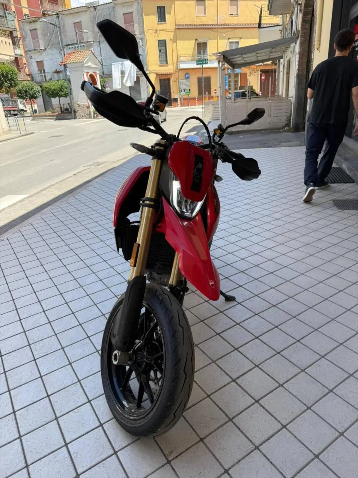 Ducati Hypermotard 698 Mono (2024 - 26) (4)
