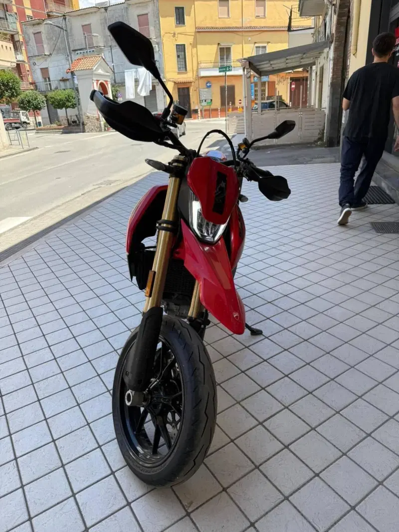 Ducati Hypermotard 698 Mono (2024 - 26) (4)