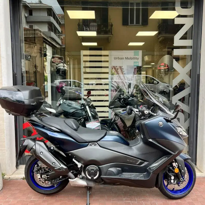 Yamaha T-Max 560 (2022 - 24)