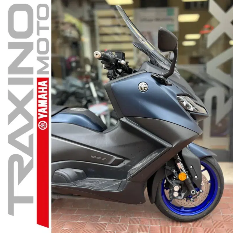 Yamaha T-Max 560 (2022 - 24) (4)
