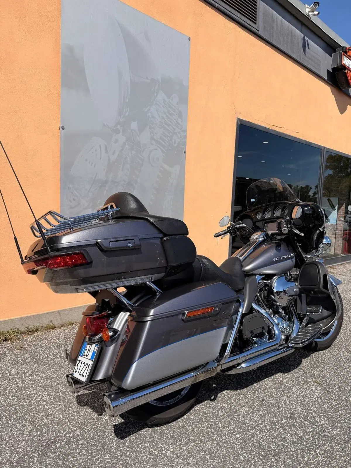 Harley-Davidson 1690 Electra Glide Ultra Limited (2014 - 15) - FLHTK (3)