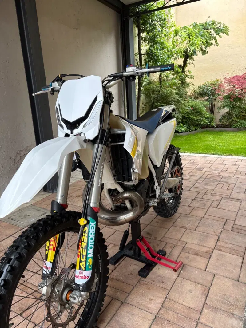 Husqvarna TE 250 (2014) (6)