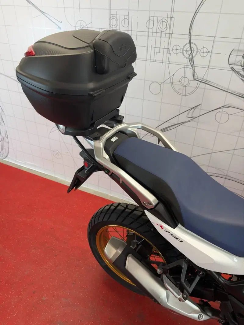 Honda Transalp XL750 (2023 - 24) (12)
