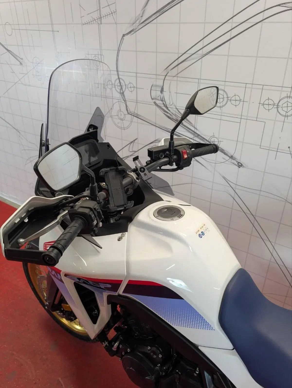Honda Transalp XL750 (2023 - 24) (17)