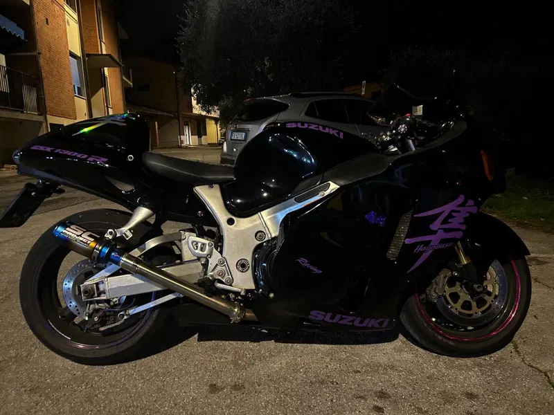 Suzuki GSX 1300 R Hayabusa (1999 - 06) (4)