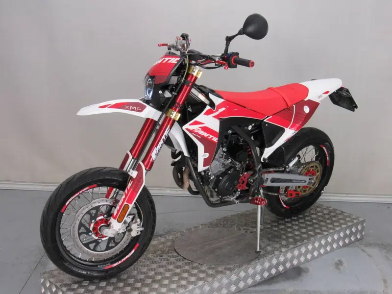 Fantic Motor XMF 125 Motard Competition 4T (2023 - 24) (4)