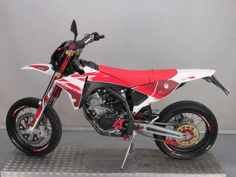 Fantic Motor XMF 125 Motard Competition 4T (2023 - 24) (5)